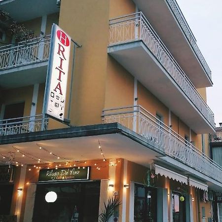 Hotel Rita Gambettola Eksteriør billede