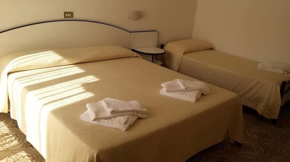 Hotel Rita Gambettola Eksteriør billede